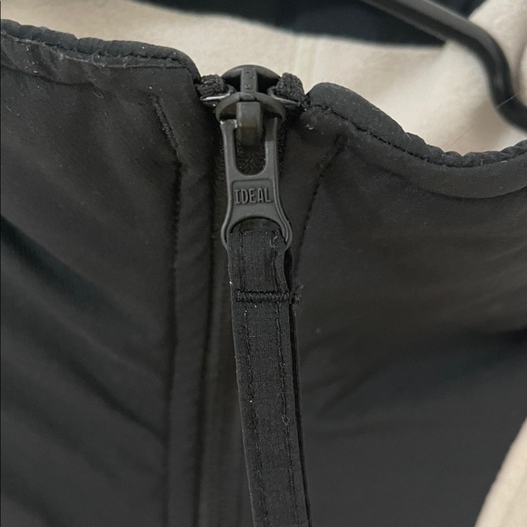 Columbia Tan and Black Fleece Pullover - Picture 3 of 5